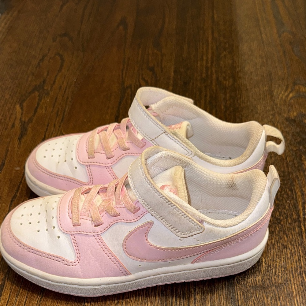 Little girls Nike size 12 C Court Borough Low Recraft pink